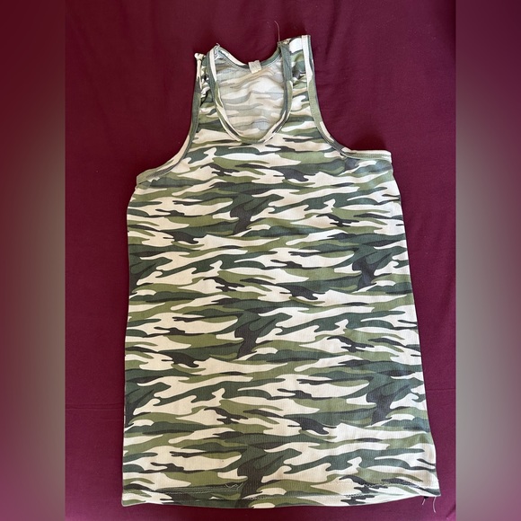 Small Camo (Army Print) Tank Top Undershirt Vest - Picture 2 of 2